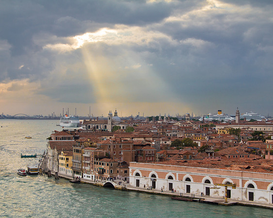 Venice a Glow